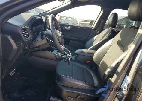 2023 Ford Escape St Line Select z USA, uszkodzony, nr VIN 1FMCU9NA4PUA67075